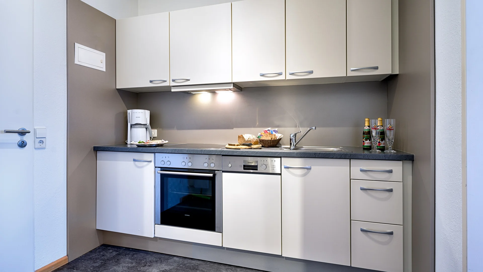 Appartements & Preise – Übernachten im Appartementhaus Regina am Schluchsee im Hochschwarzwald Appartements & Preise – Übernachten im Appartementhaus Regina am Schluchsee im Hochschwarzwald